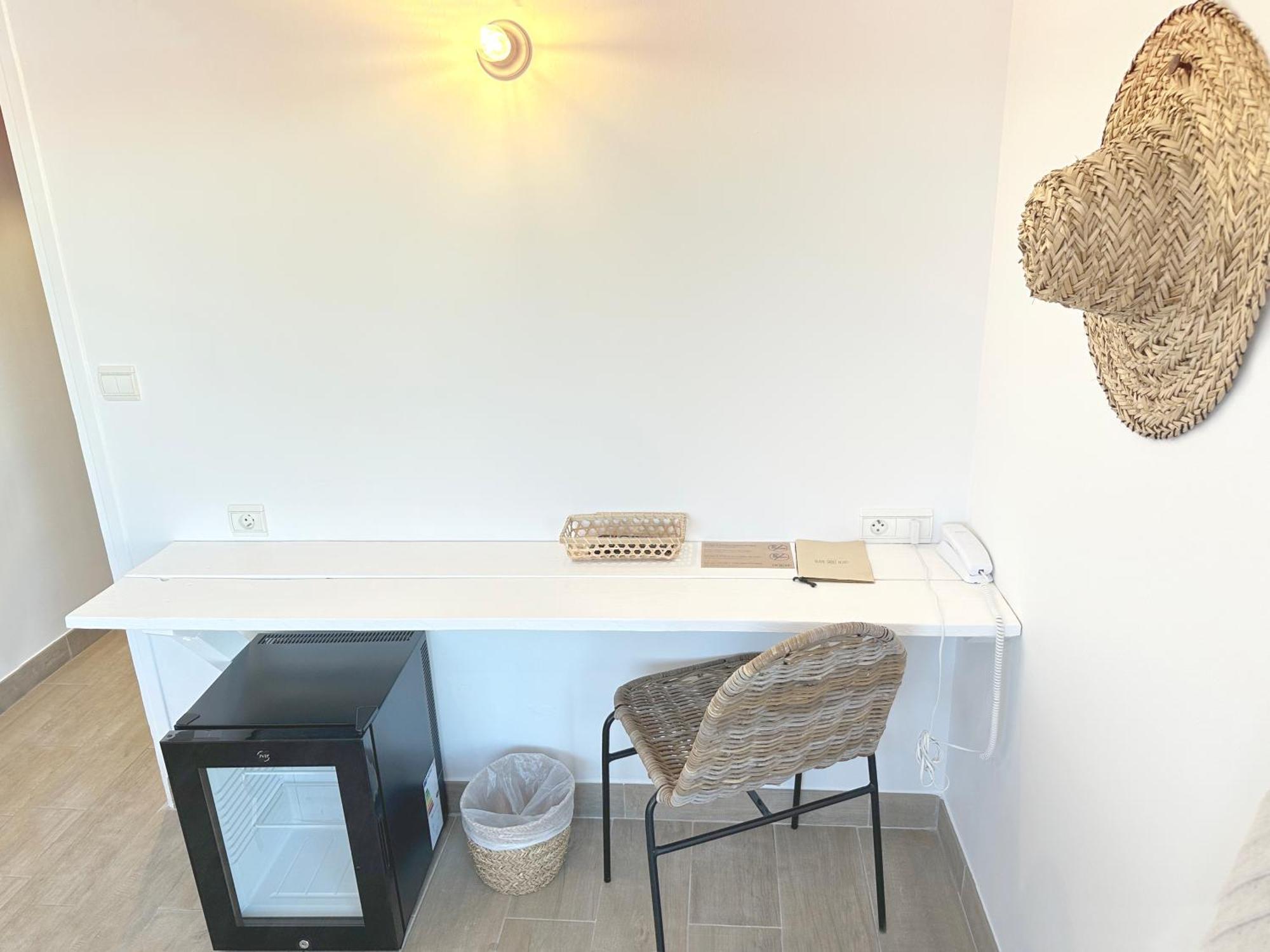 Blanc Sable Hotel Golfe-Juan Room photo