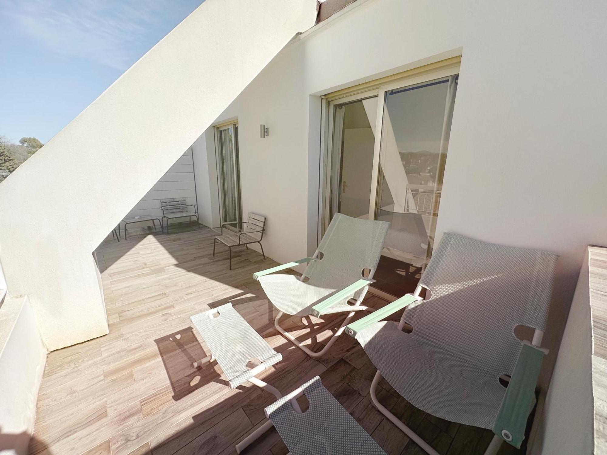 Blanc Sable Hotel Golfe-Juan Room photo