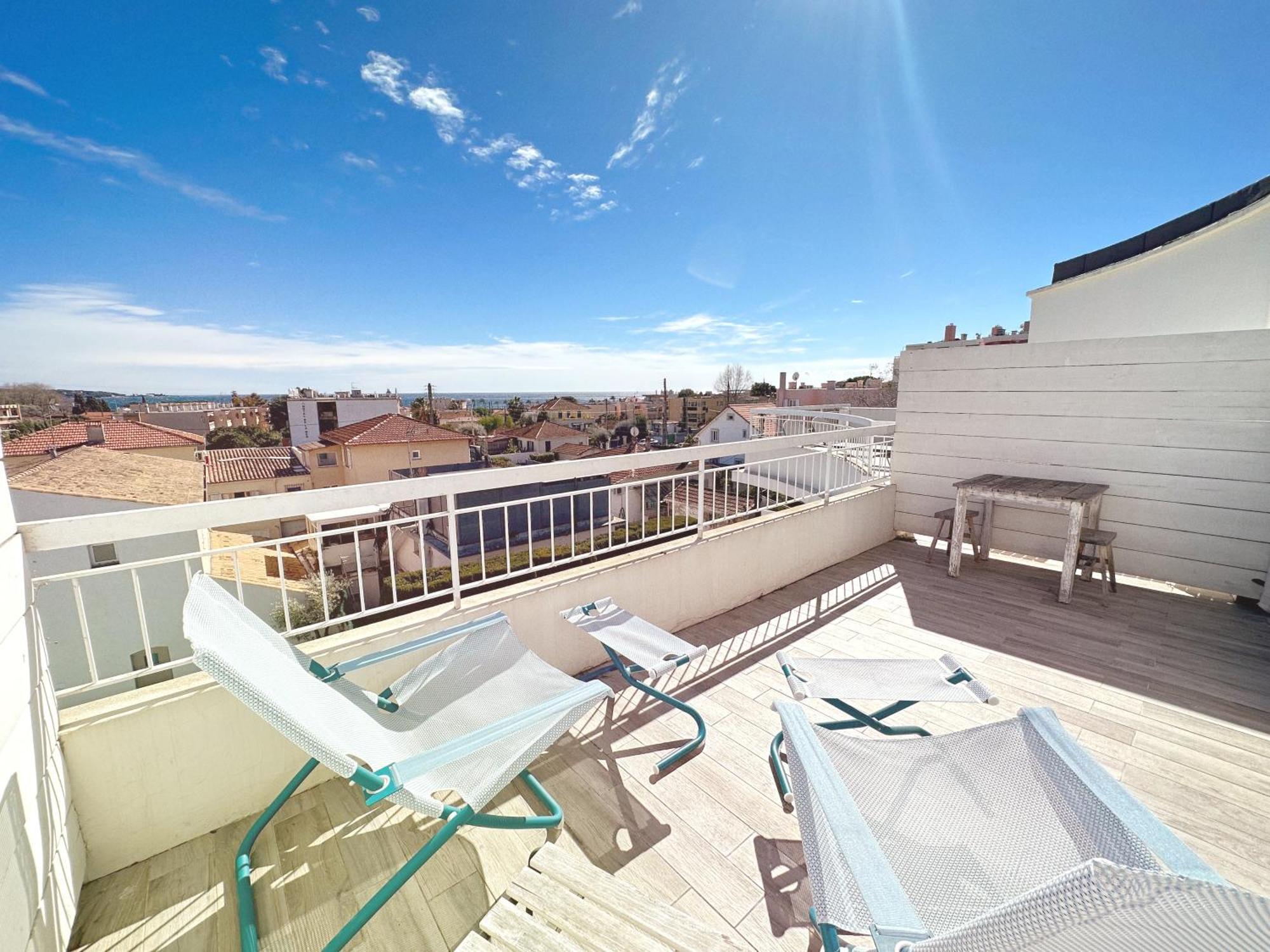 Blanc Sable Hotel Golfe-Juan Room photo